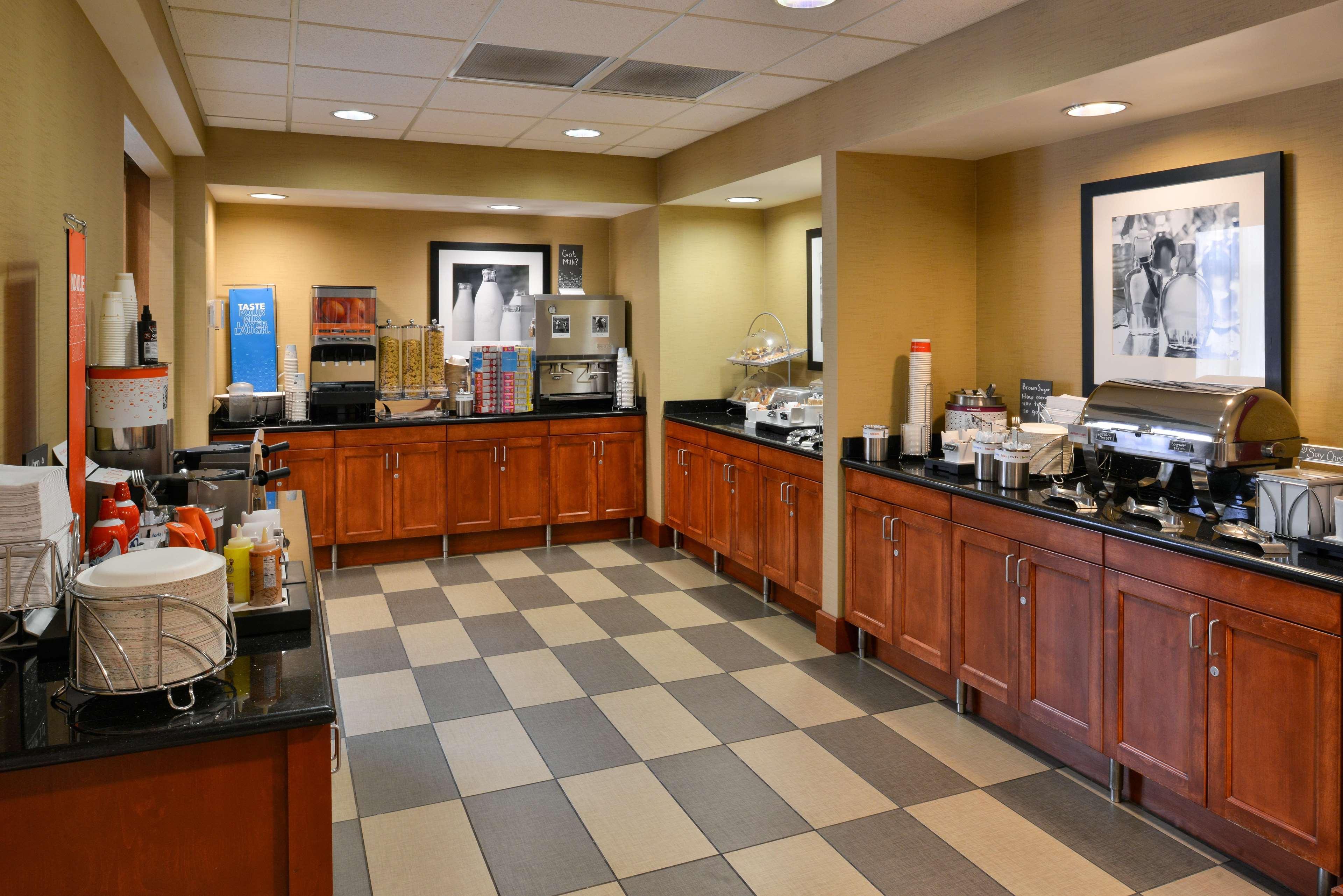 Hampton Inn & Suites Tacoma Eksteriør bilde